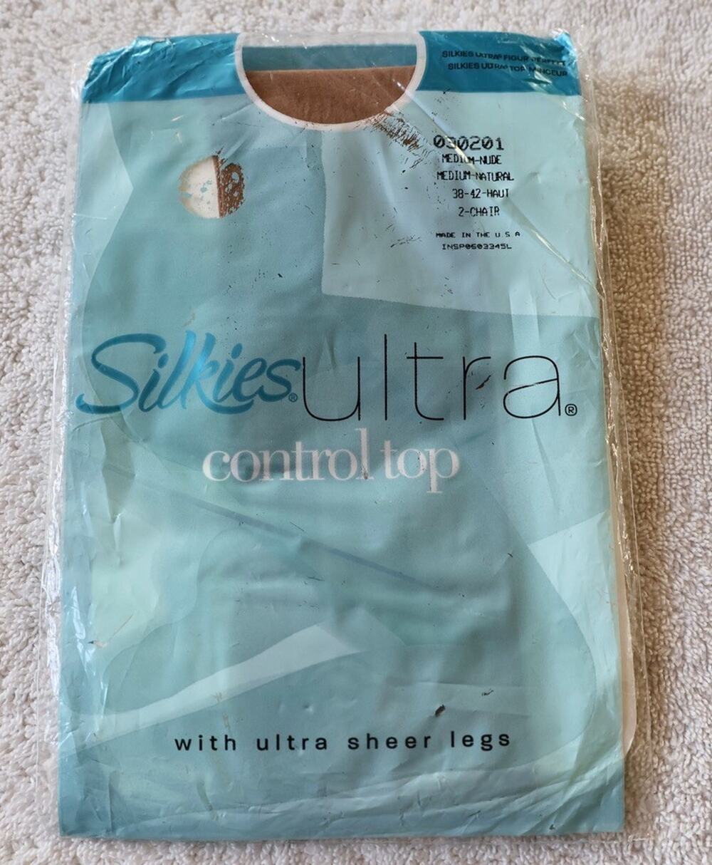 Silkies Ultra Control Top Pantyhose Medium Nude USA NEW